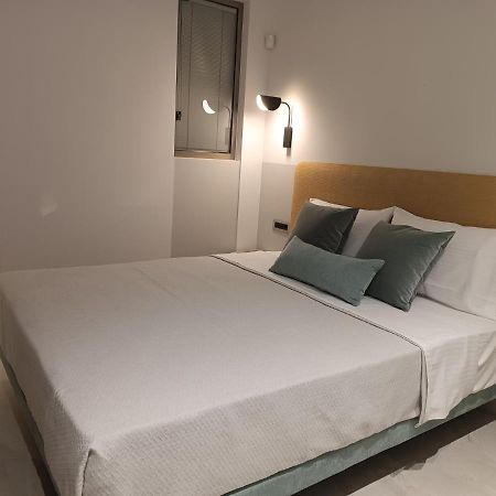 Mera Apartments สตาวรอส ภายนอก รูปภาพ