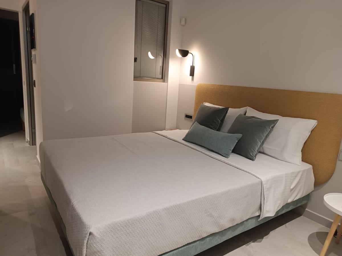 Mera Apartments สตาวรอส ภายนอก รูปภาพ