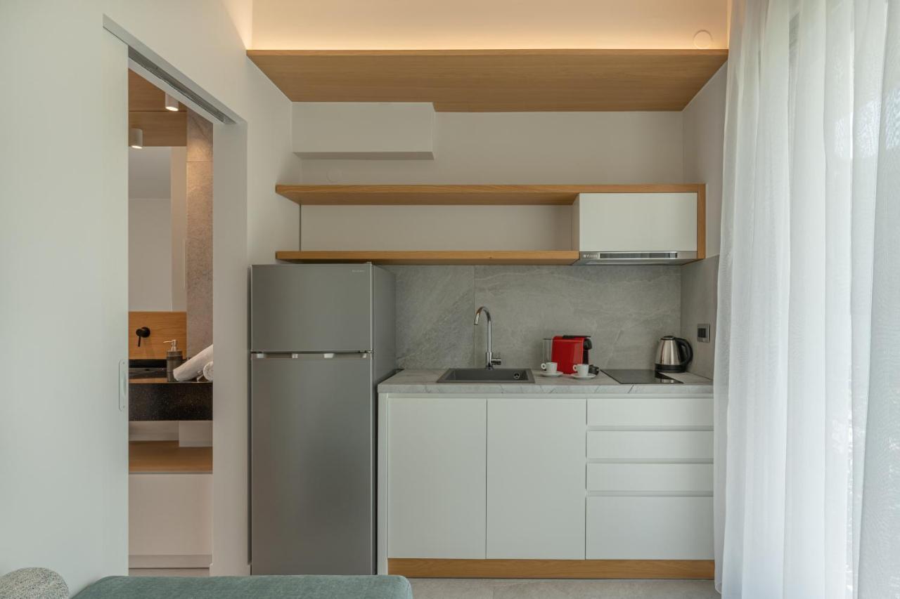 Mera Apartments สตาวรอส ภายนอก รูปภาพ