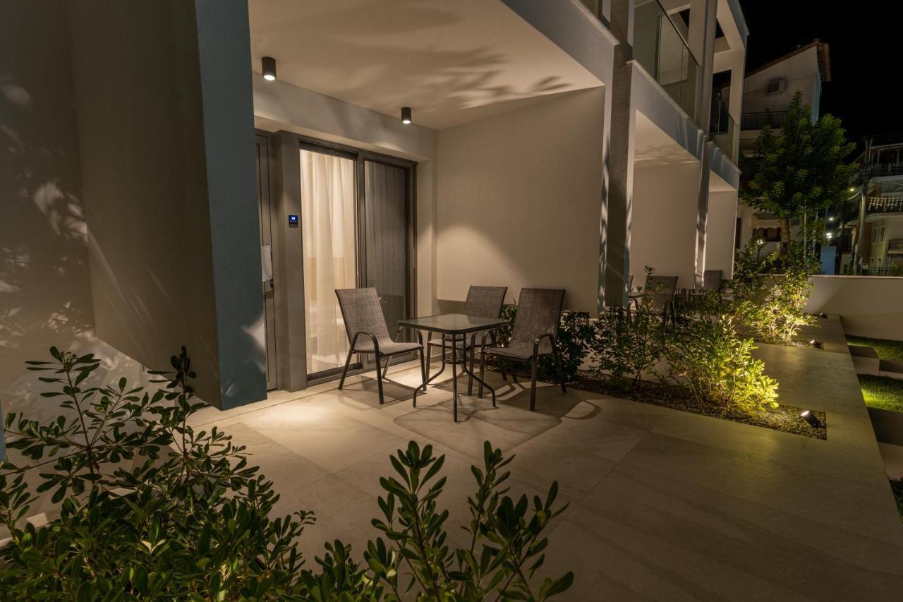 Mera Apartments สตาวรอส ภายนอก รูปภาพ